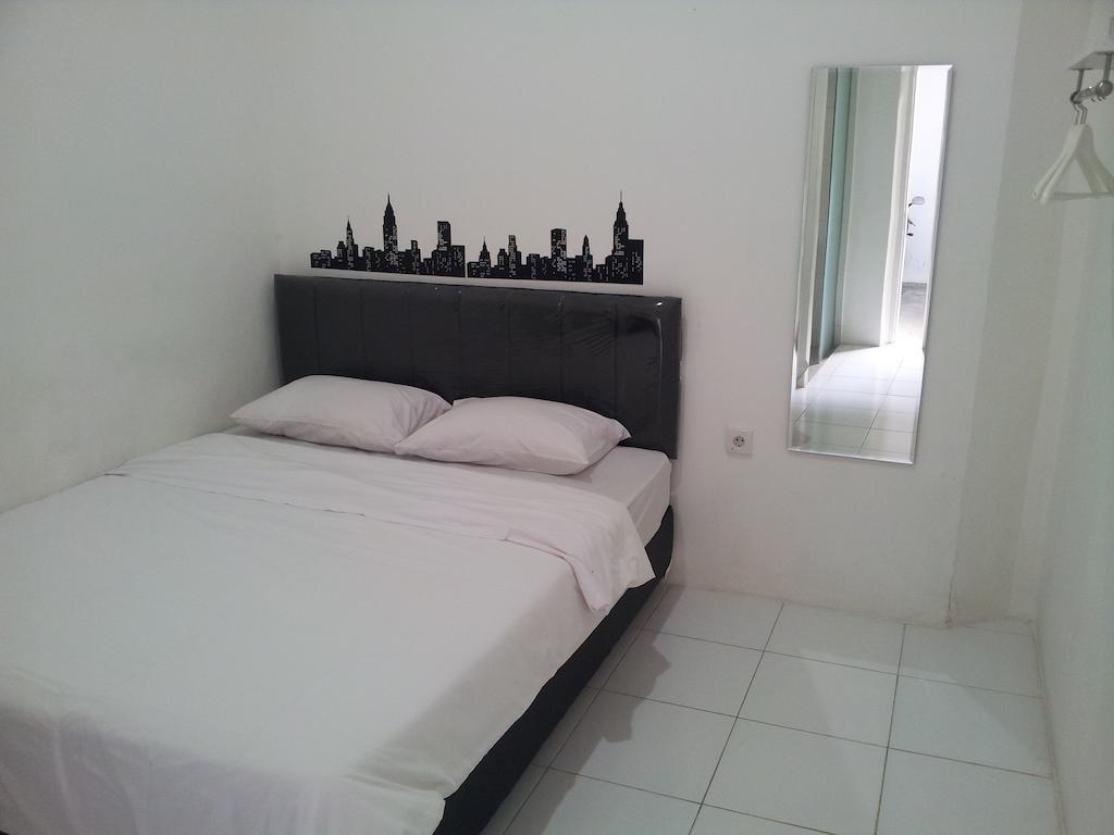 Loxy Inn Surabaya Room photo